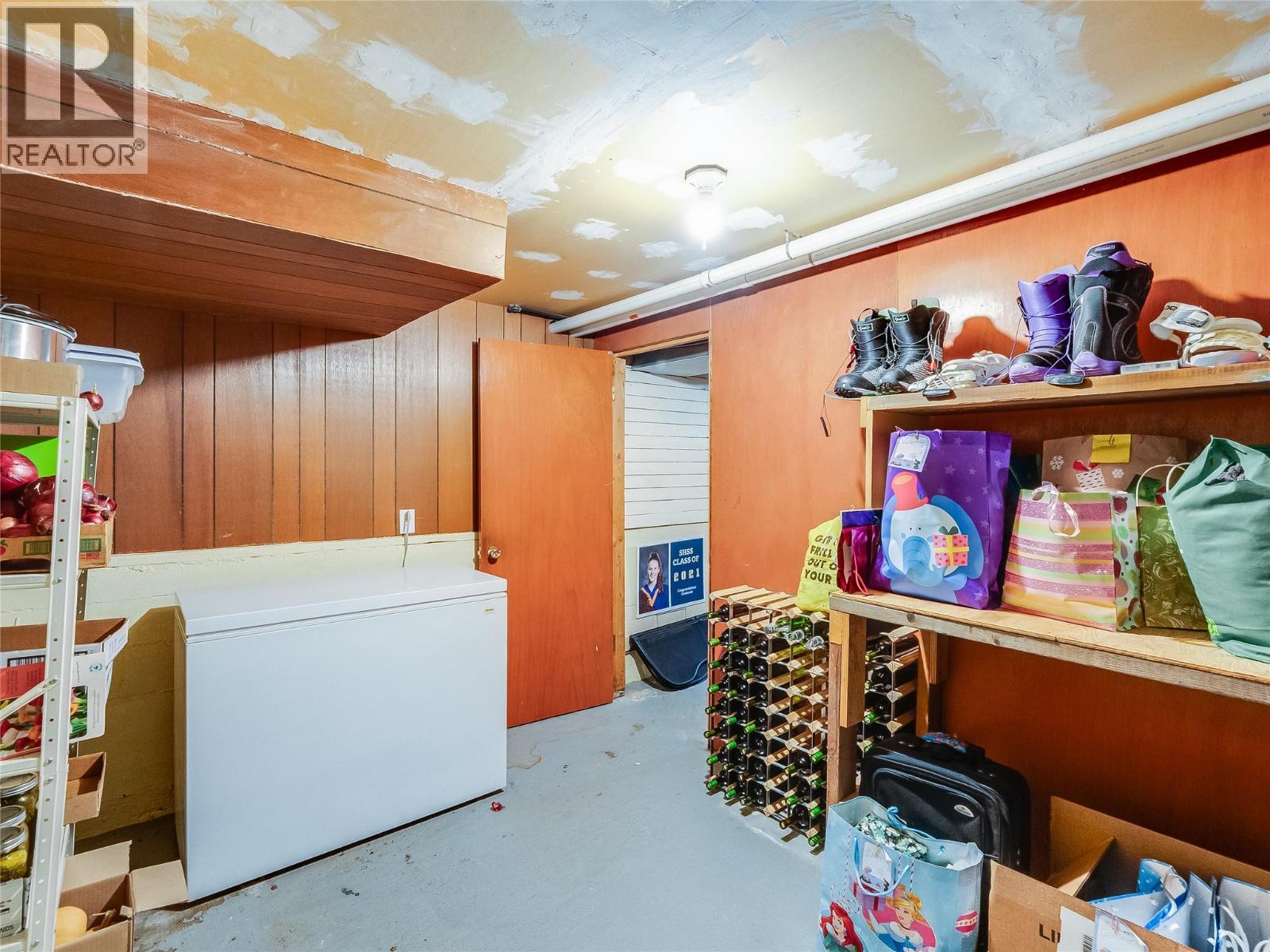 550 6th Avenue, Castlegar, British Columbia V1N 1T7 - Photo 42 - 10374065