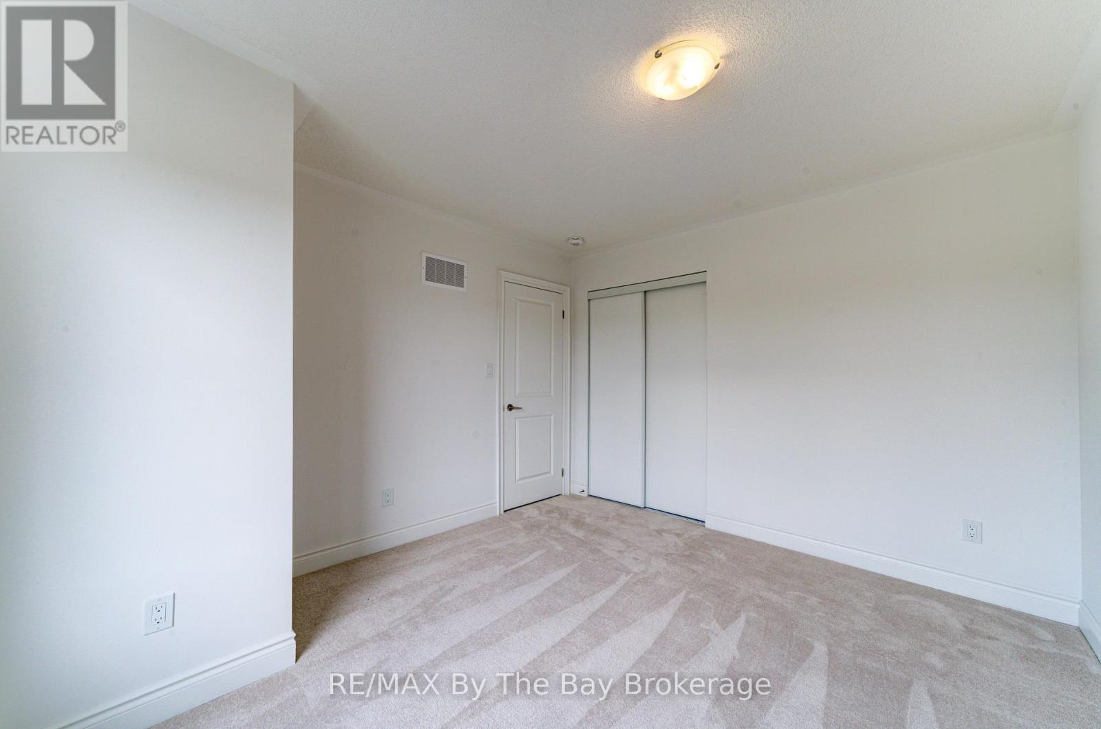 28 Autumn Drive, Wasaga Beach, Ontario  L9Z 0K7 - Photo 27 - S12751166