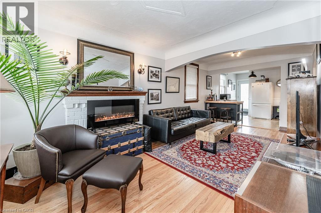 131 Adeline Avenue, Hamilton, Ontario  L8H 5T7 - Photo 3 - 40802457