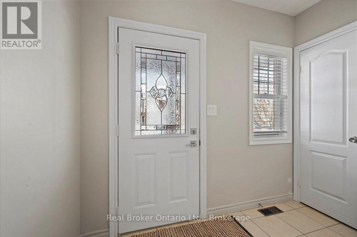 16 Darnell Road, Guelph, Ontario  N1G 5K3 - Photo 6 - X12751248