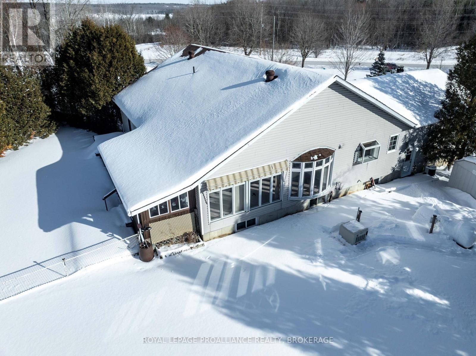 9727 Highway 42, Rideau Lakes, Ontario  K0G 1X0 - Photo 7 - X12751278