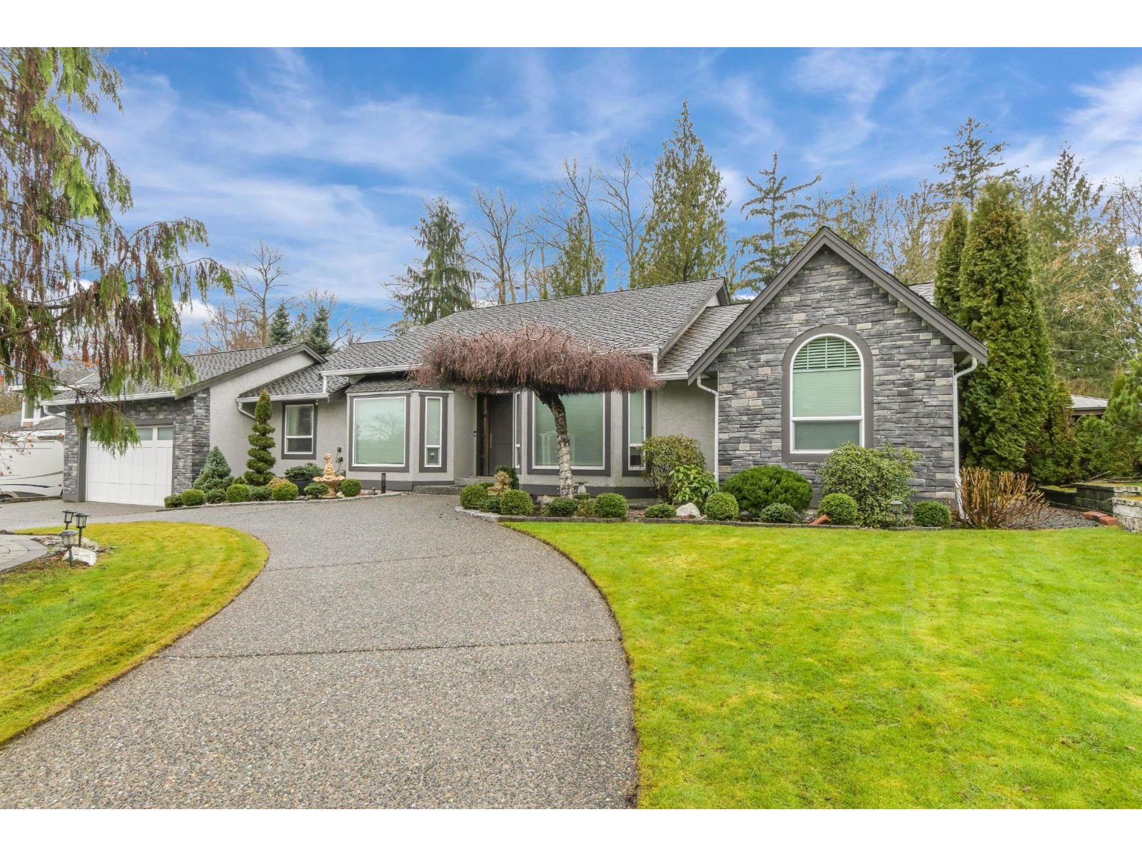 8099 148A STREET, Surrey, British Columbia