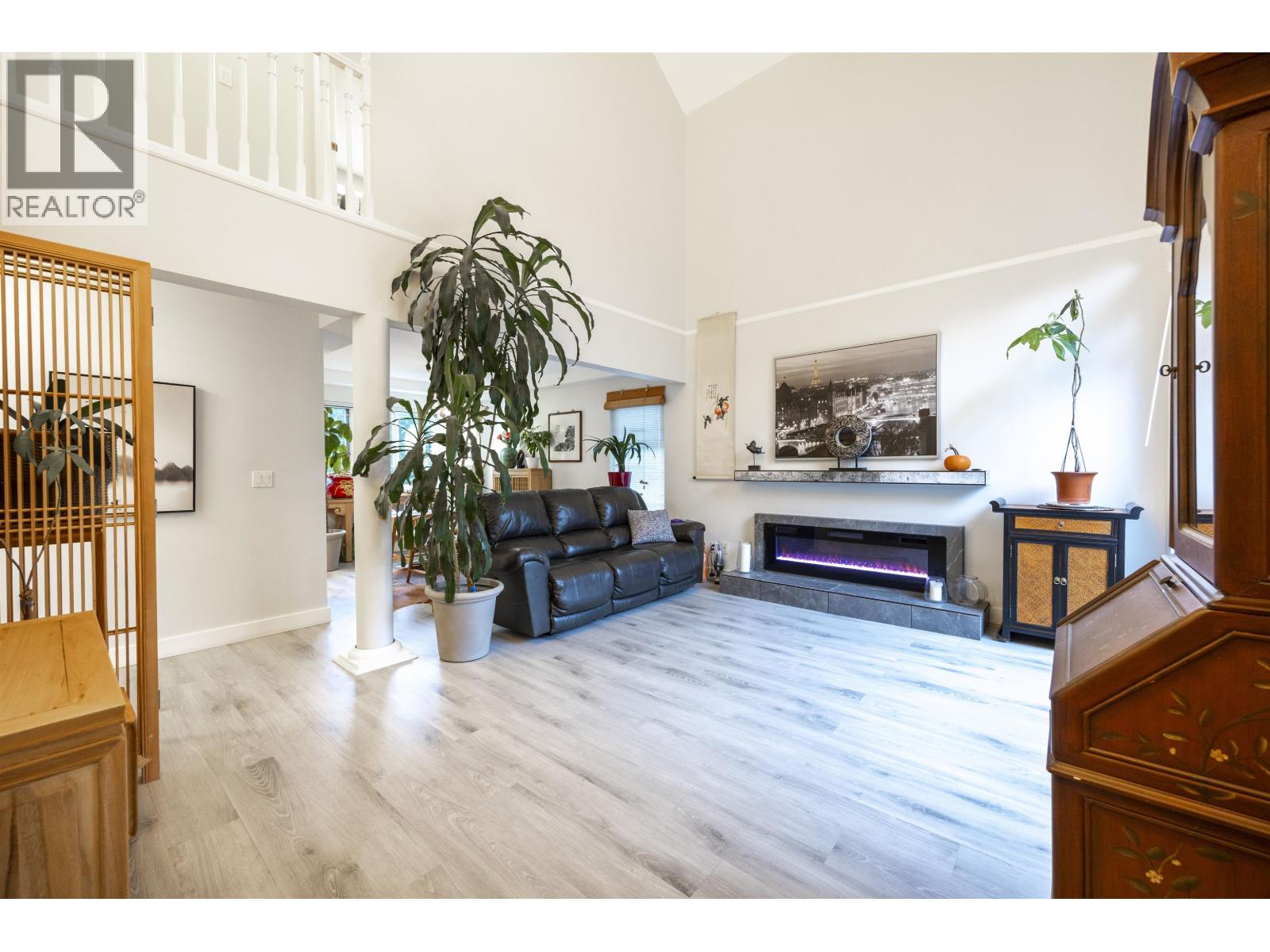 1590 Plateau Crescent, Coquitlam, British Columbia  V3E 3B3 - Photo 6 - R3085557