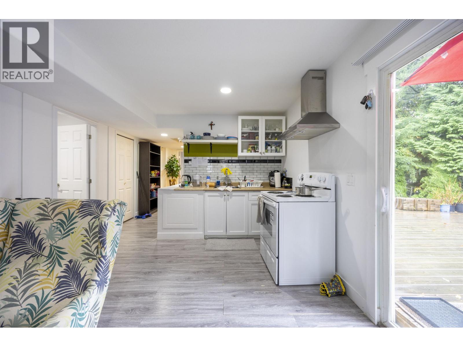 1590 Plateau Crescent, Coquitlam, British Columbia  V3E 3B3 - Photo 26 - R3085557