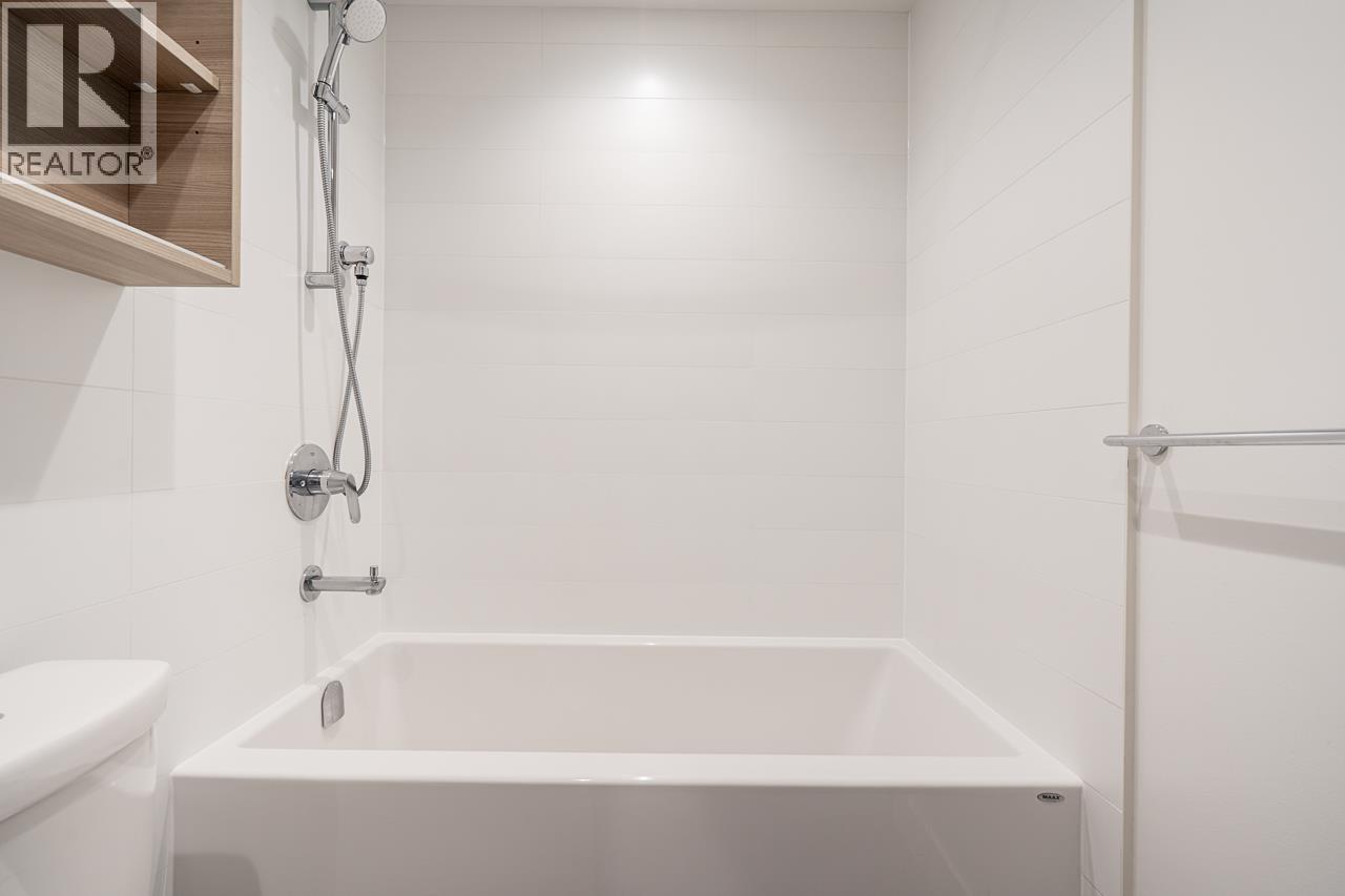 2006 525 Foster Avenue, Coquitlam, British Columbia  V3J 0H6 - Photo 10 - R3085297