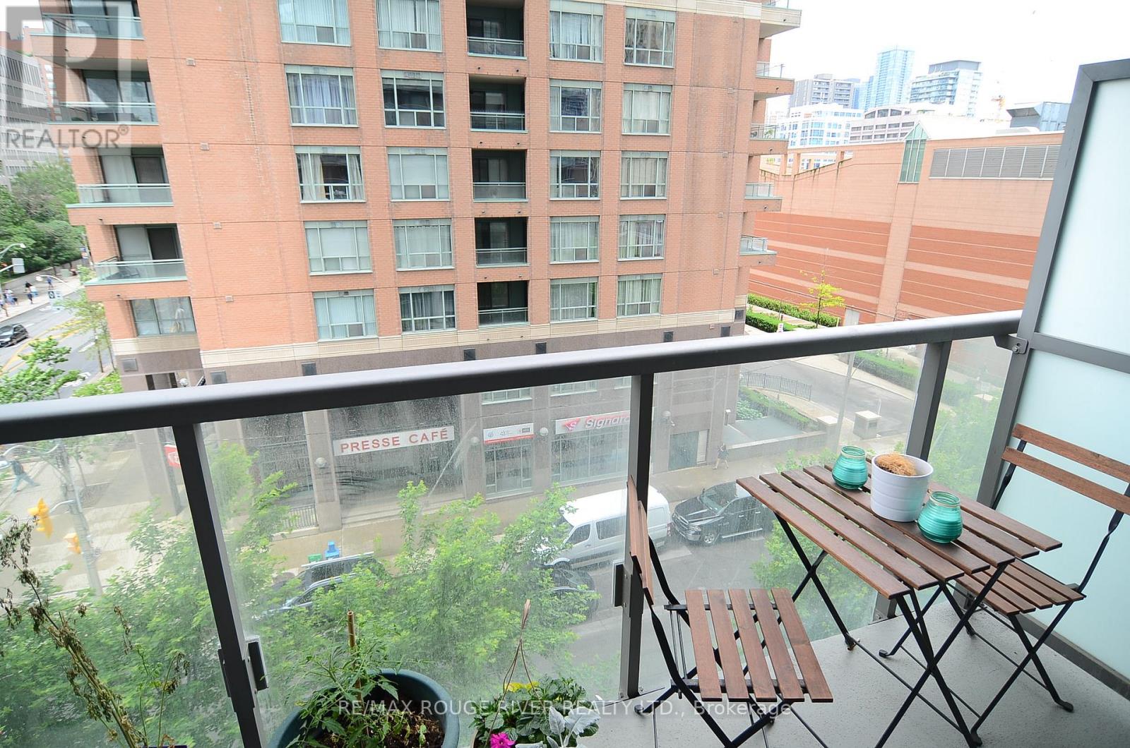 404 - 37 Grosvenor Street, Toronto, Ontario  M4Y 3G5 - Photo 13 - C12751130