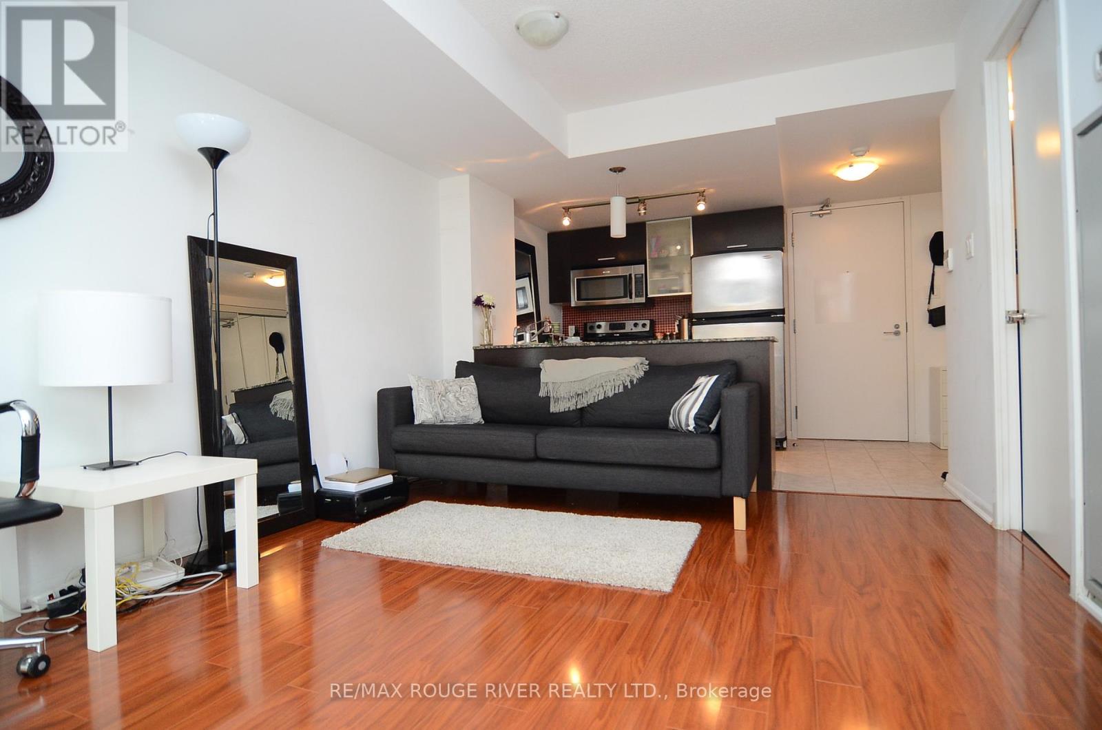 404 - 37 Grosvenor Street, Toronto, Ontario  M4Y 3G5 - Photo 5 - C12751130
