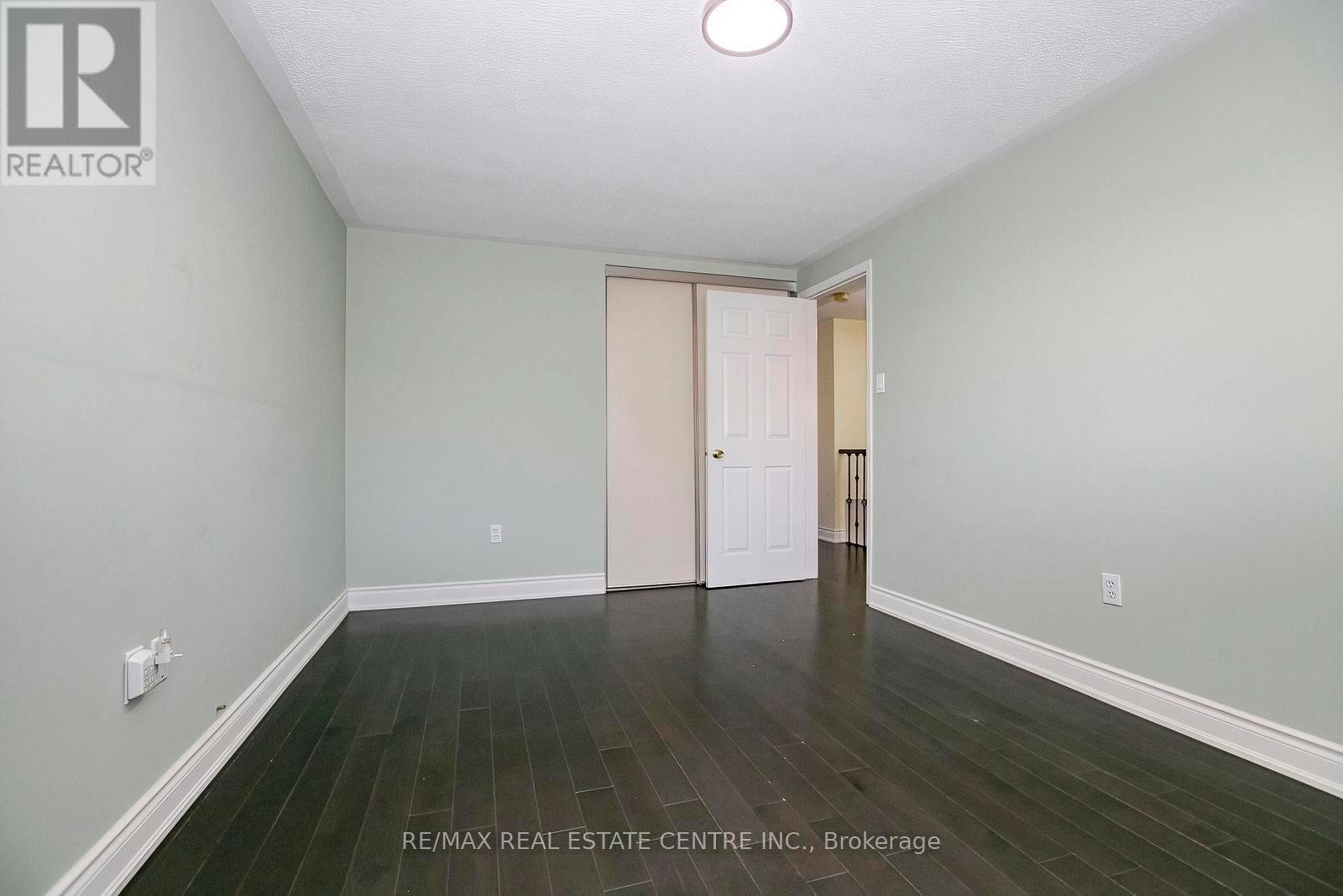 37 Duggan Drive, Brampton, Ontario  L6Y 4J2 - Photo 30 - W12749716