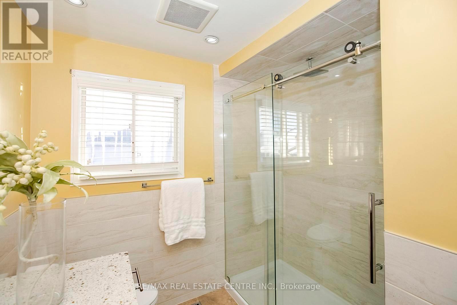 37 Duggan Drive, Brampton, Ontario  L6Y 4J2 - Photo 32 - W12749716