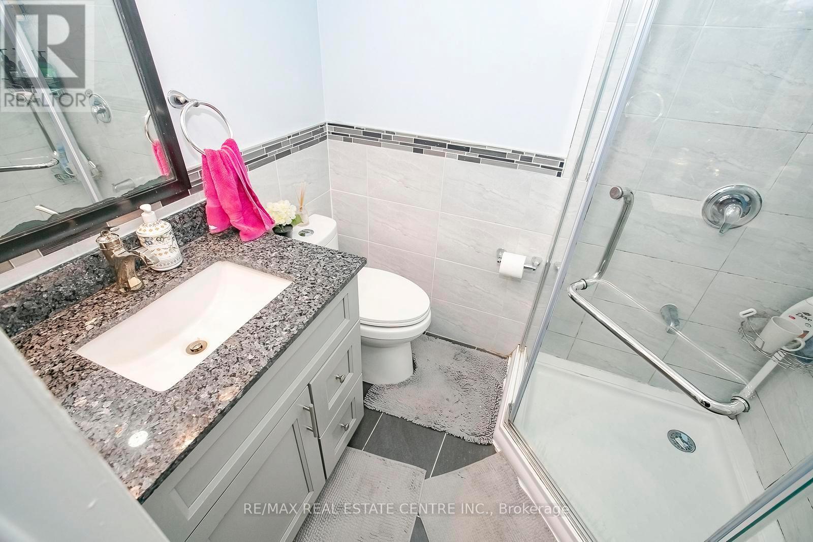 37 Duggan Drive, Brampton, Ontario  L6Y 4J2 - Photo 41 - W12749716