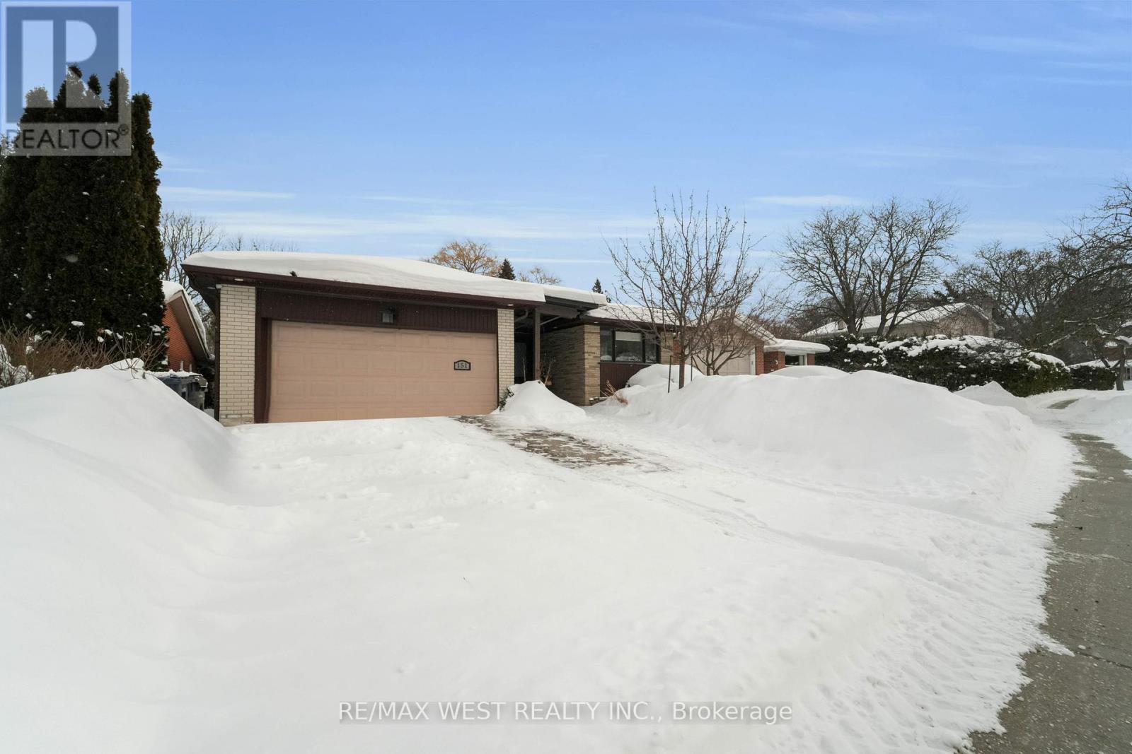 151 Brahms Avenue, Toronto, Ontario  M2H 1H9 - Photo 2 - C12751188