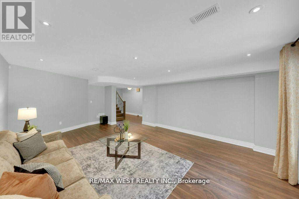 151 Brahms Avenue, Toronto, Ontario  M2H 1H9 - Photo 37 - C12751188