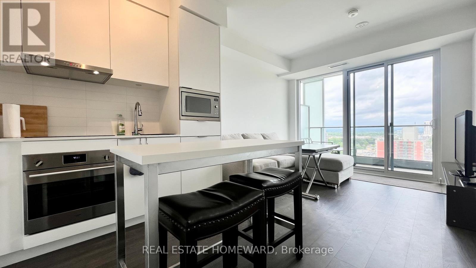 1702 - 7 Golden Lion Heights, Toronto, Ontario  M2M 0C1 - Photo 2 - C12751232