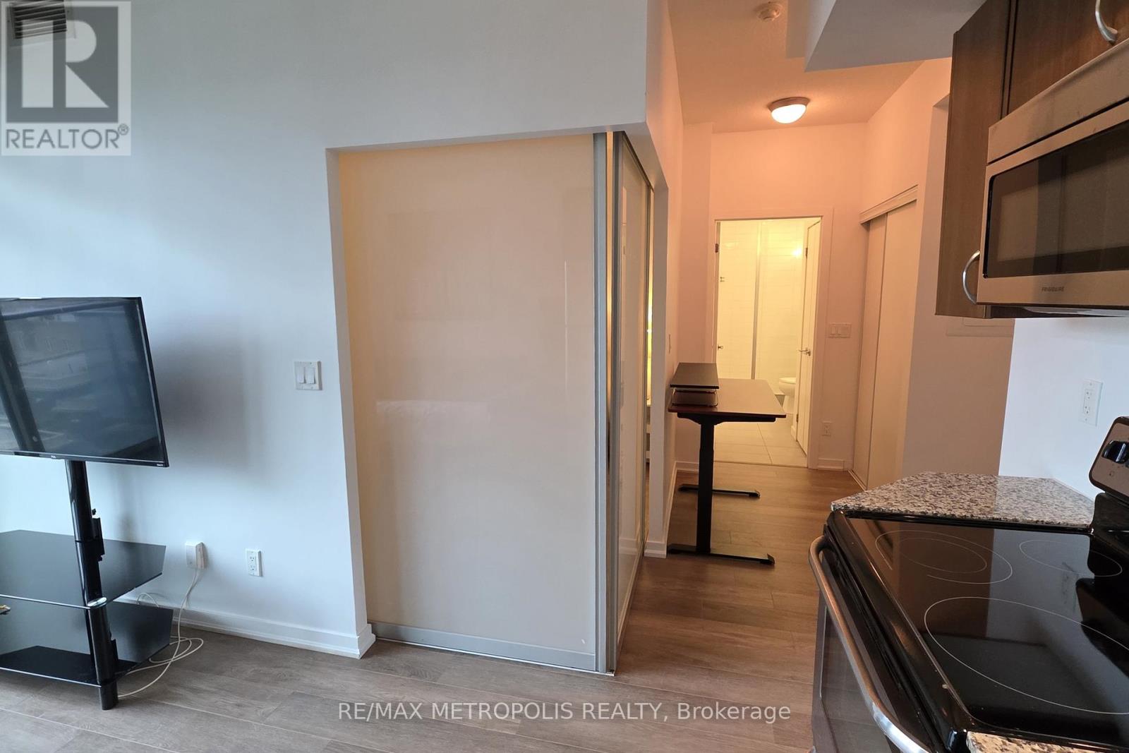 813 - 55 East Liberty Street, Toronto, Ontario  M6K 3P9 - Photo 7 - C12751276