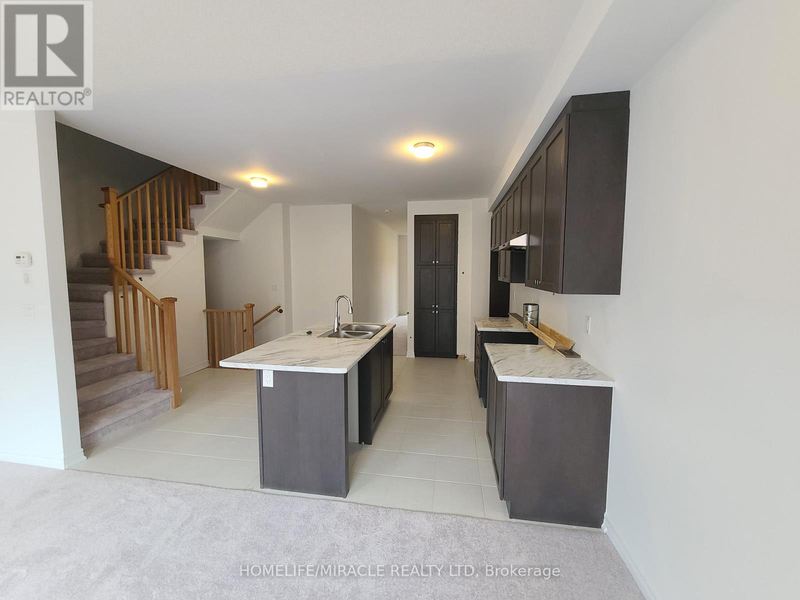 2008 Verne Bowen Street, Oshawa, Ontario  L1L 0S3 - Photo 13 - E12751198