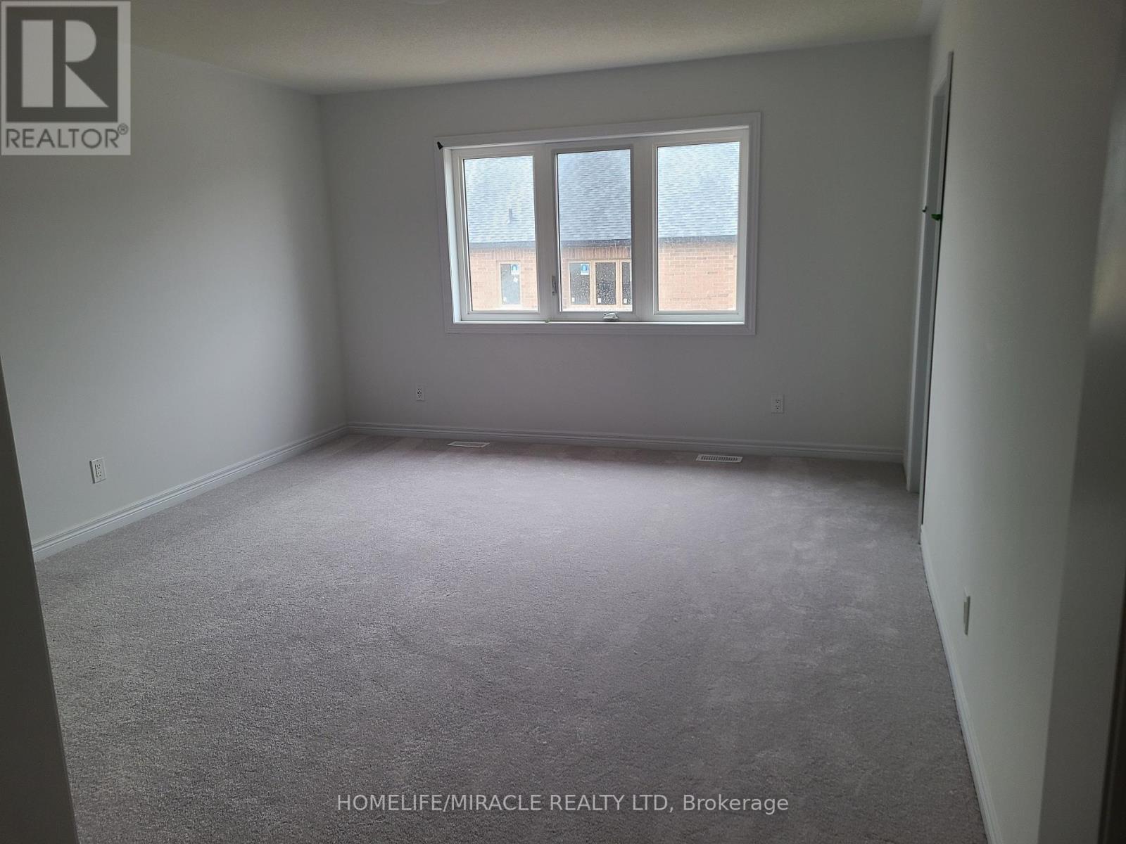 2008 Verne Bowen Street, Oshawa, Ontario  L1L 0S3 - Photo 3 - E12751198