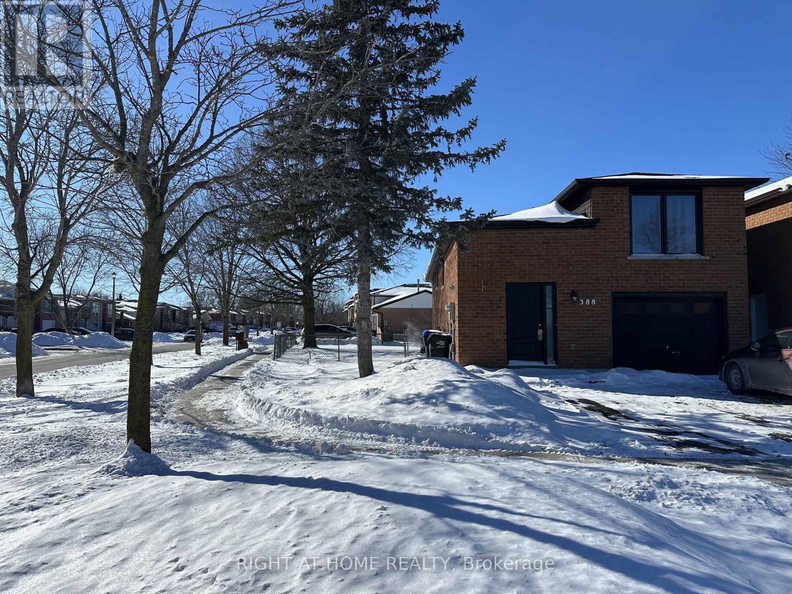 UPSTAIR FLOOR - 388 PARKWOOD AVENUE, Bradford West Gwillimbury, Ontario