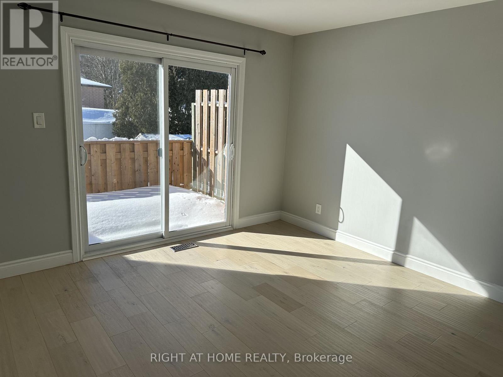 Upstair Floor - 388 Parkwood Avenue, Bradford West Gwillimbury, Ontario  L3Z 2W9 - Photo 13 - N12751134