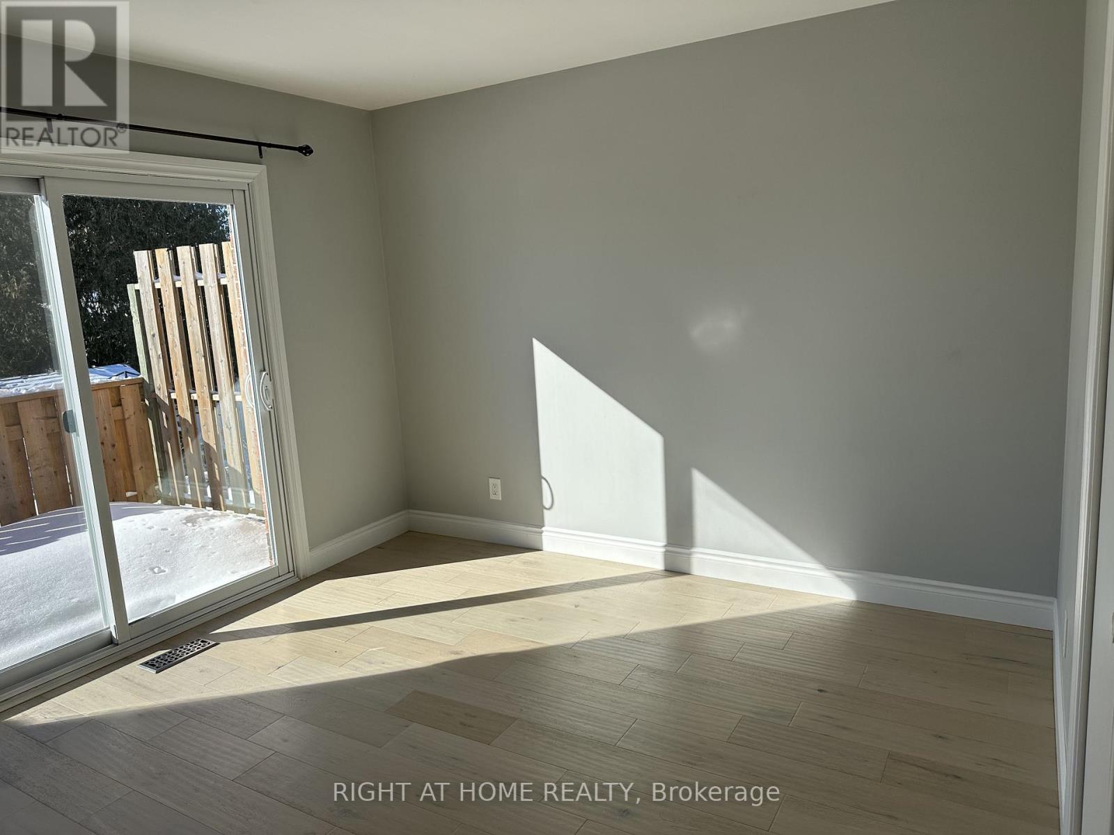 Upstair Floor - 388 Parkwood Avenue, Bradford West Gwillimbury, Ontario  L3Z 2W9 - Photo 14 - N12751134