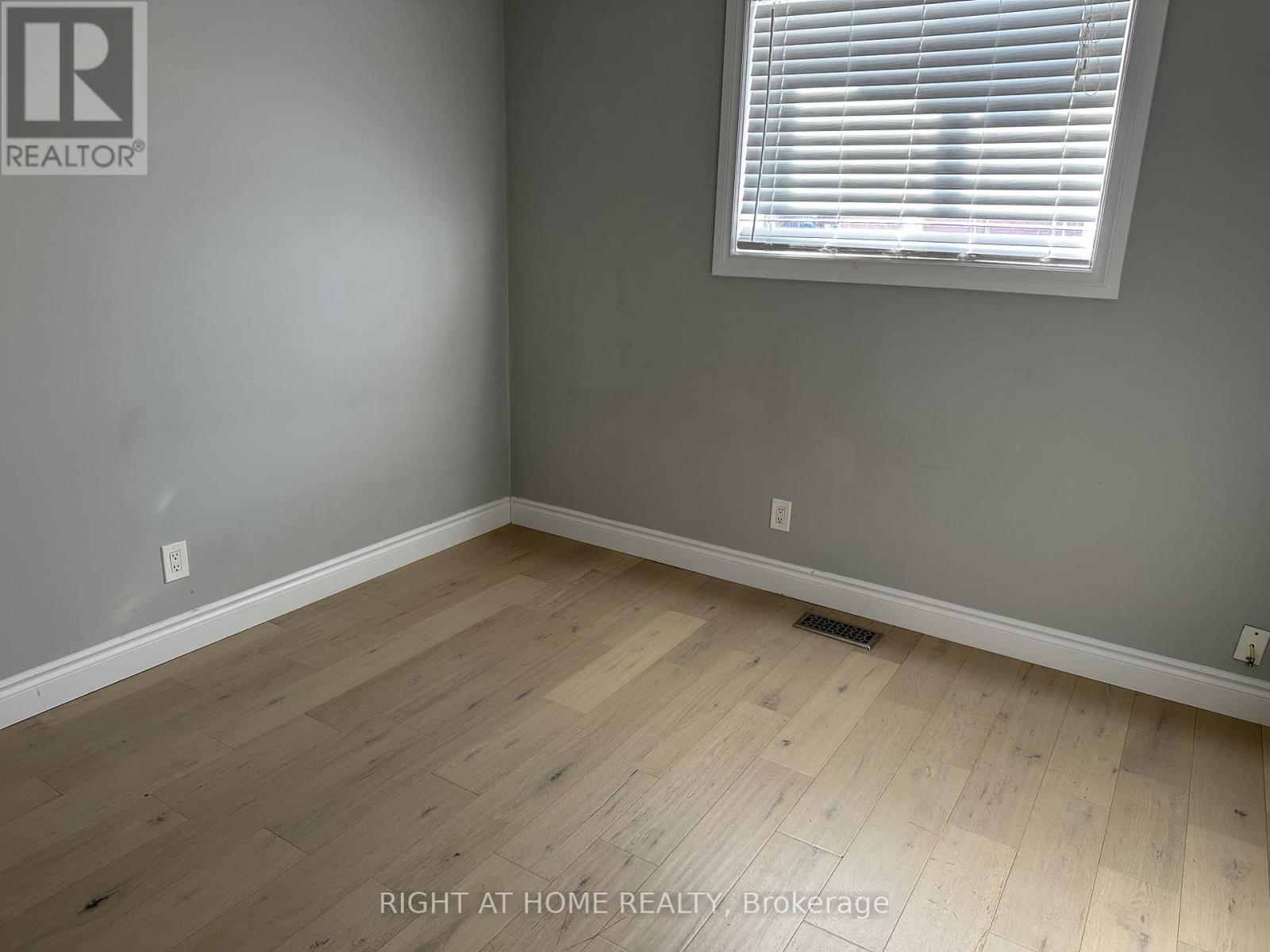 Upstair Floor - 388 Parkwood Avenue, Bradford West Gwillimbury, Ontario  L3Z 2W9 - Photo 16 - N12751134