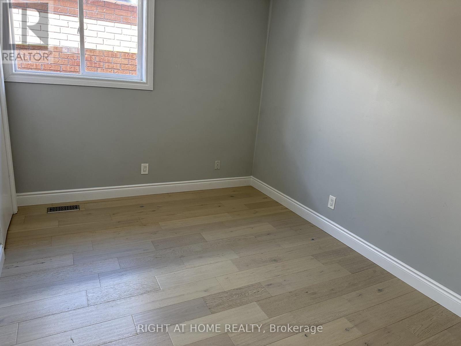 Upstair Floor - 388 Parkwood Avenue, Bradford West Gwillimbury, Ontario  L3Z 2W9 - Photo 18 - N12751134