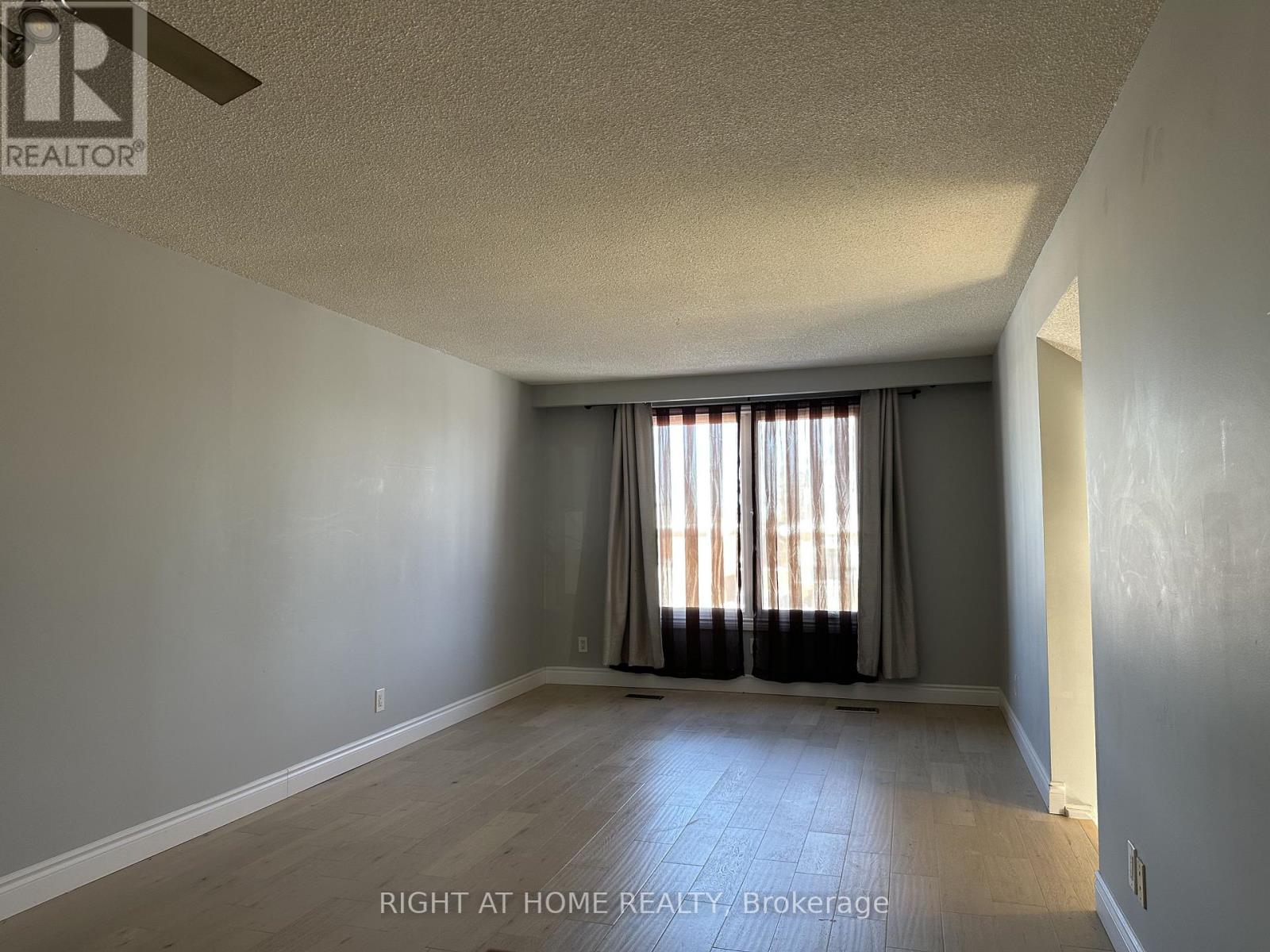 Upstair Floor - 388 Parkwood Avenue, Bradford West Gwillimbury, Ontario  L3Z 2W9 - Photo 9 - N12751134