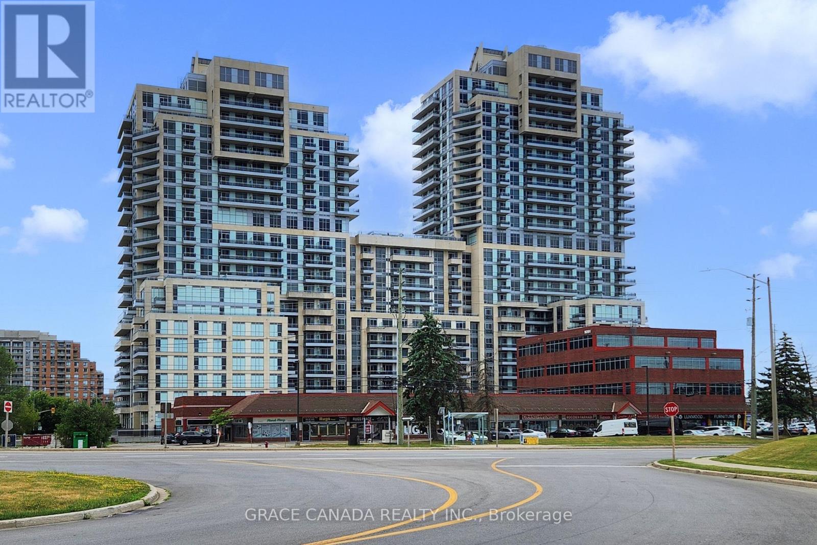 409 - 9205 Yonge Street, Richmond Hill, Ontario  L4C 1V5 - Photo 3 - N12751148