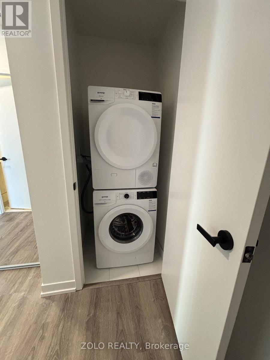 5002 - 8 Interchange Way E, Vaughan, Ontario  L4K 0R2 - Photo 7 - N12751178