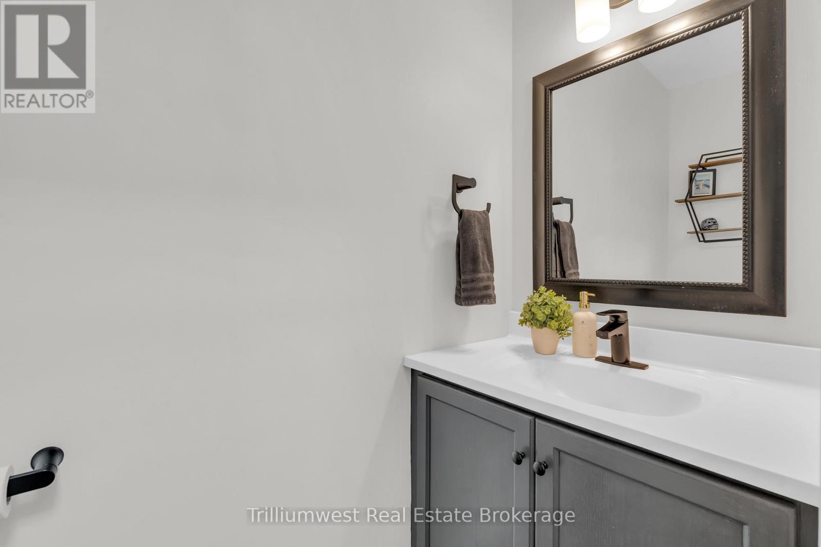 37 Kearney Street, Guelph, Ontario  N1E 7B9 - Photo 14 - X12724690