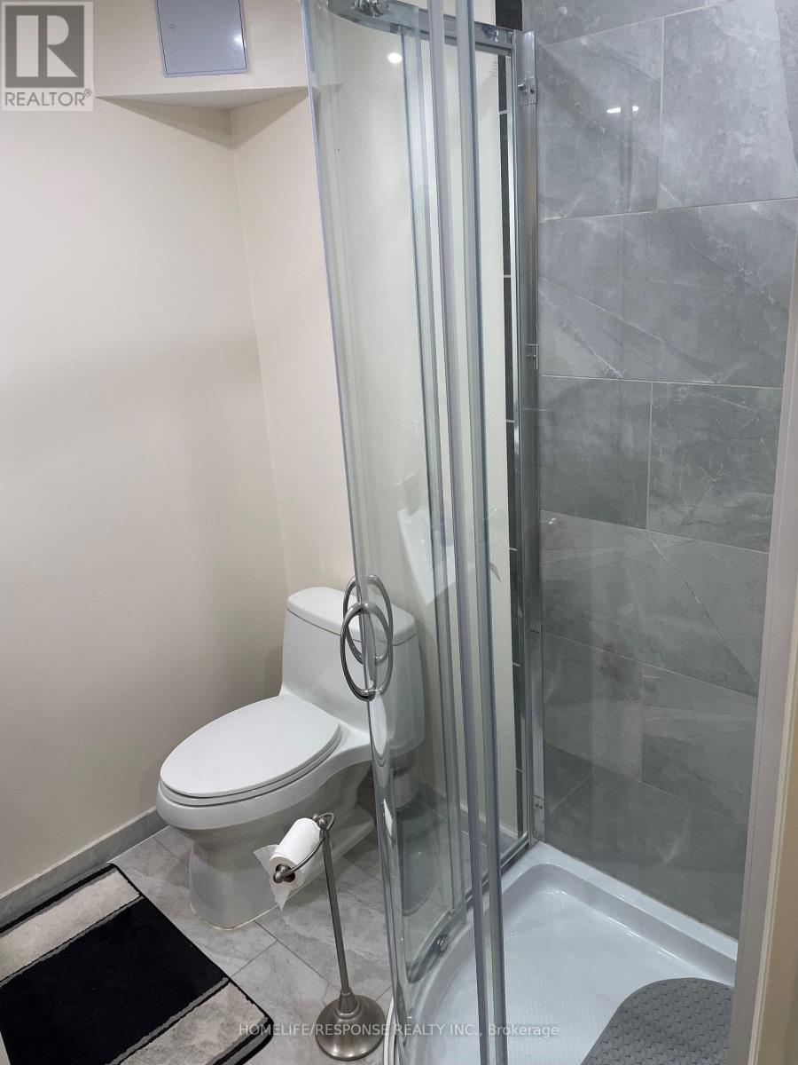 21 - 2035 Asta Drive S, Mississauga, Ontario  L5A 3Y2 - Photo 16 - W12751158