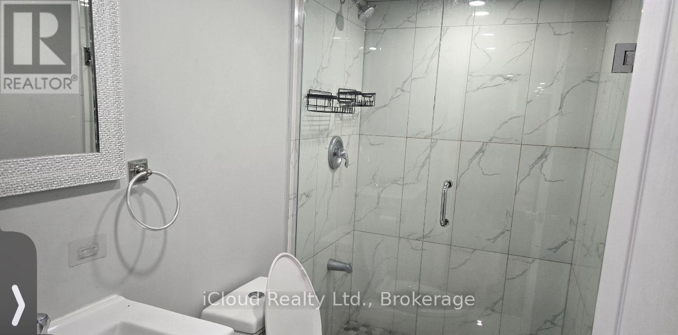 Lower - 5 Chesterwood Crescent, Brampton, Ontario  L6Y 0Z3 - Photo 5 - W12751160