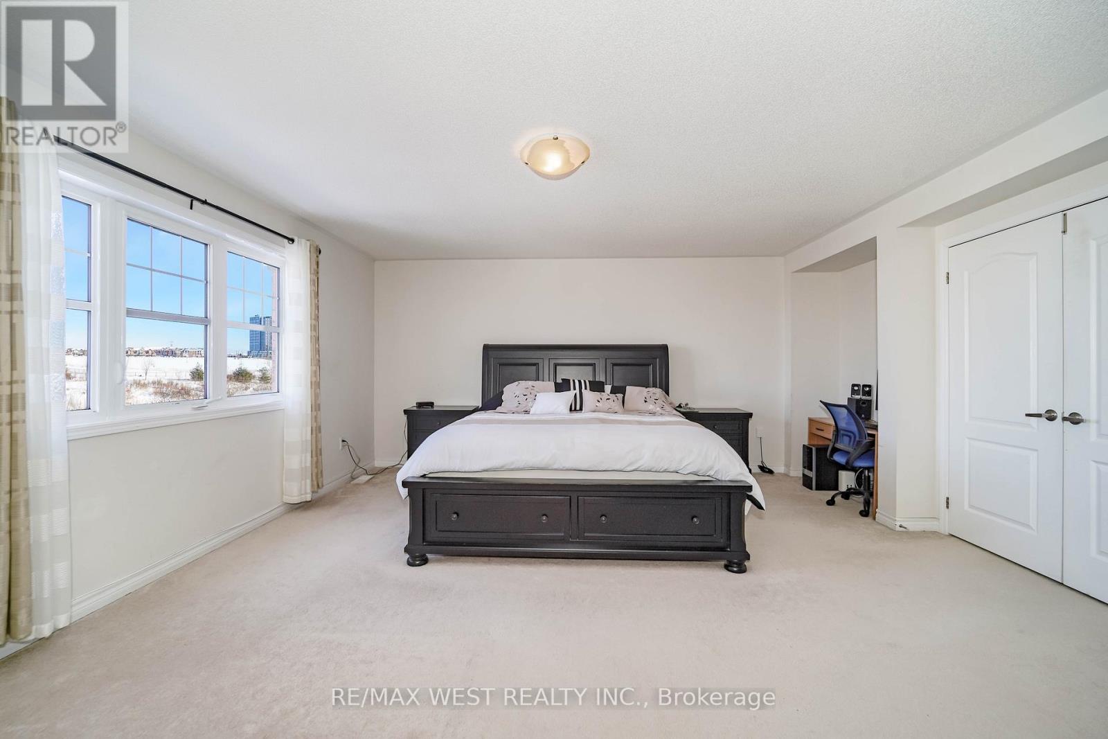 110 Tysonville Circle, Brampton, Ontario  L7A 0B5 - Photo 6 - W12751182