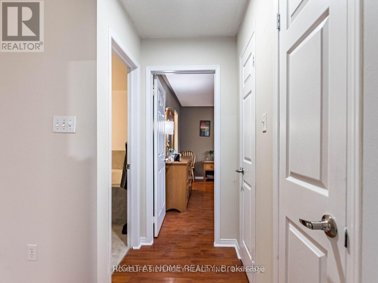 69 Red Maple Drive, Brampton, Ontario L6X 4M1 - Photo 12 - W12751202