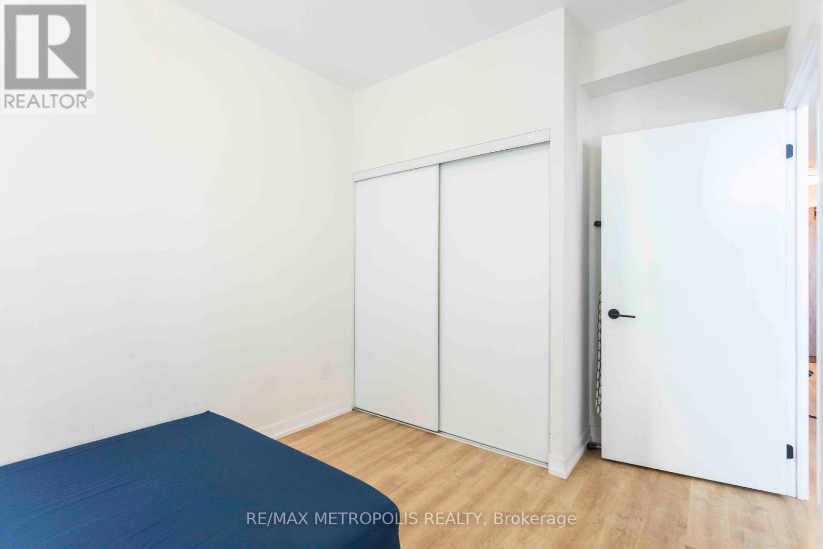 308 - 2300 St Clair Avenue W, Toronto, Ontario  M6N 0B3 - Photo 16 - W12751230