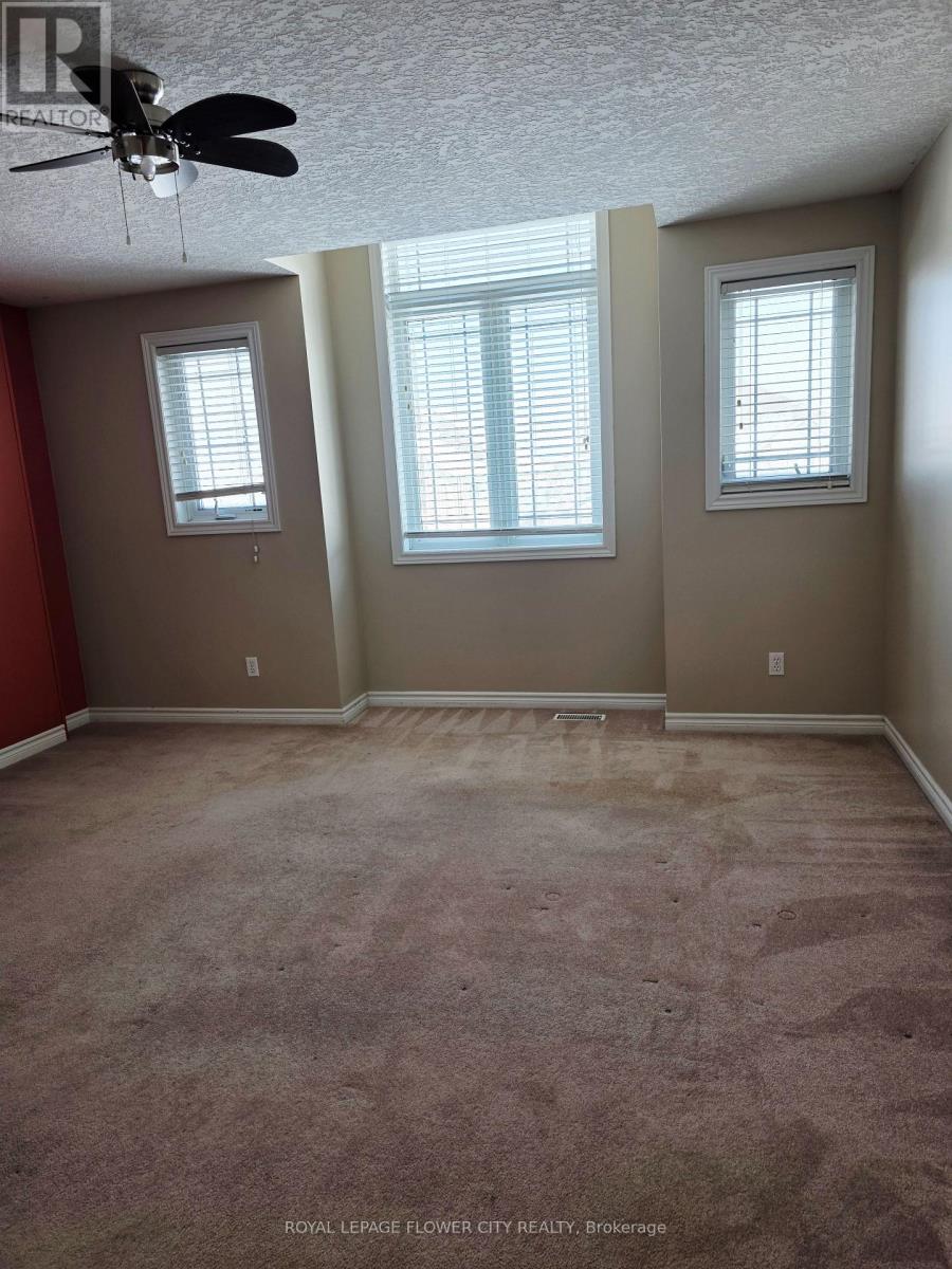 187 Huck Crescent W, Kitchener, Ontario  N2N 3P7 - Photo 3 - X12751194