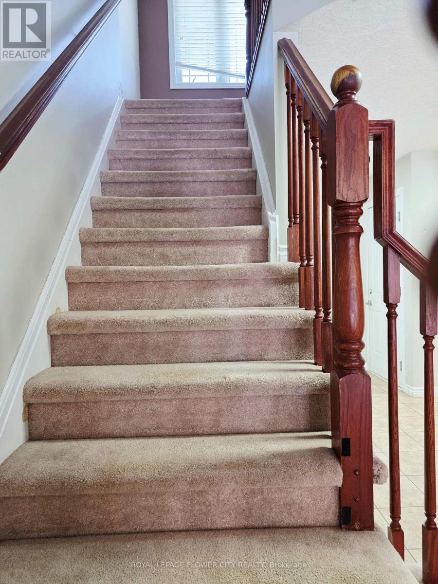 187 Huck Crescent W, Kitchener, Ontario  N2N 3P7 - Photo 9 - X12751194