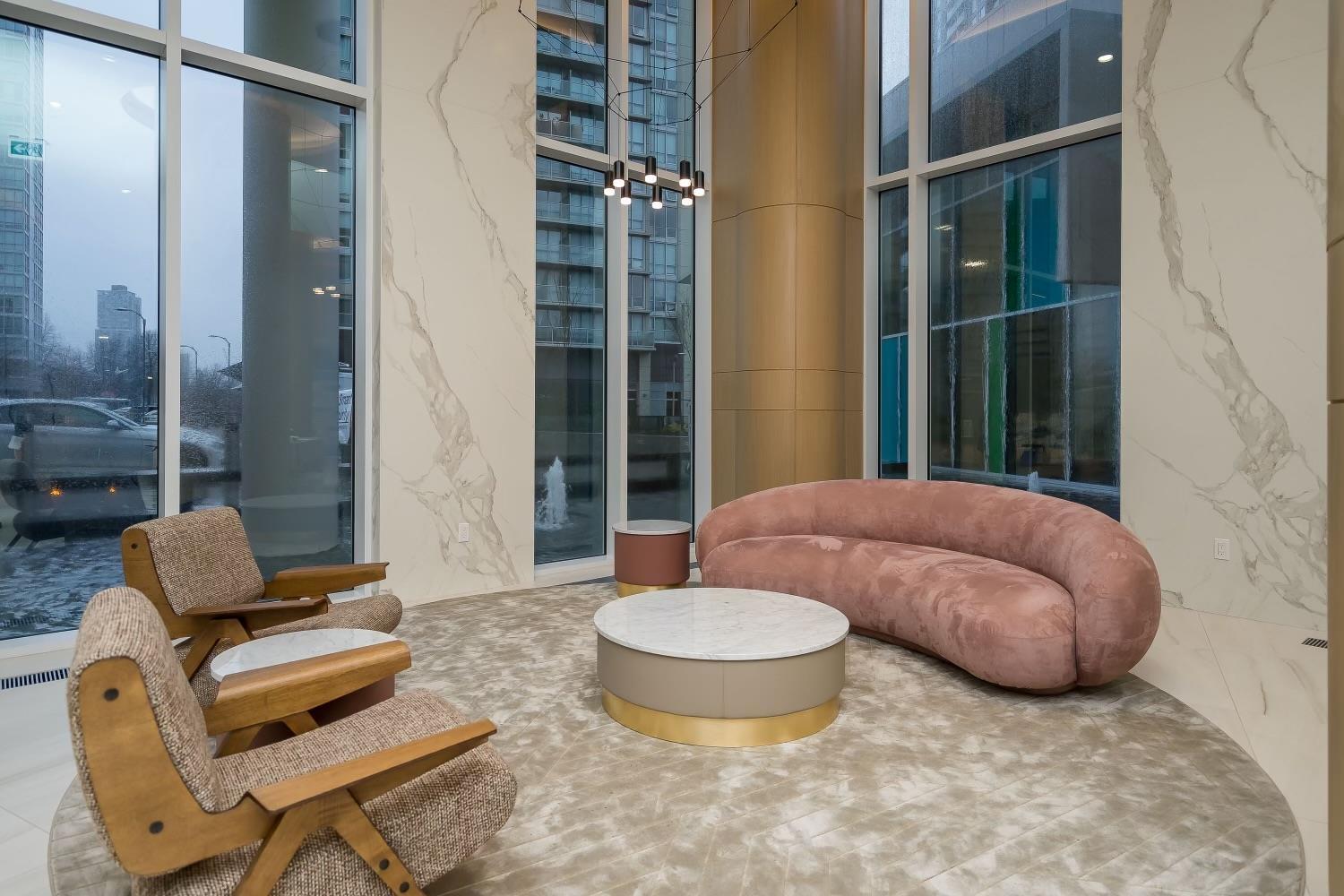 4106 9887 WHALLEY BOULEVARD, Surrey, British Columbia