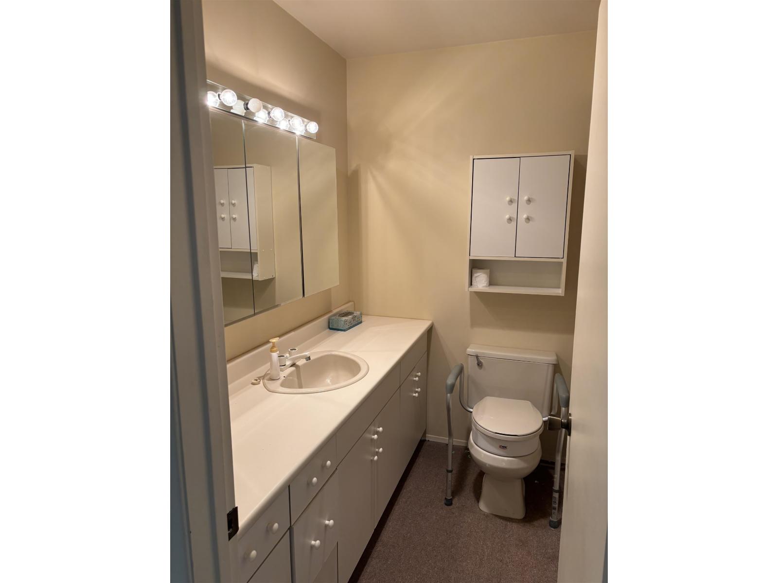 321 17707 57a Avenue, Surrey, British Columbia  V3S 1J2 - Photo 10 - R3085583