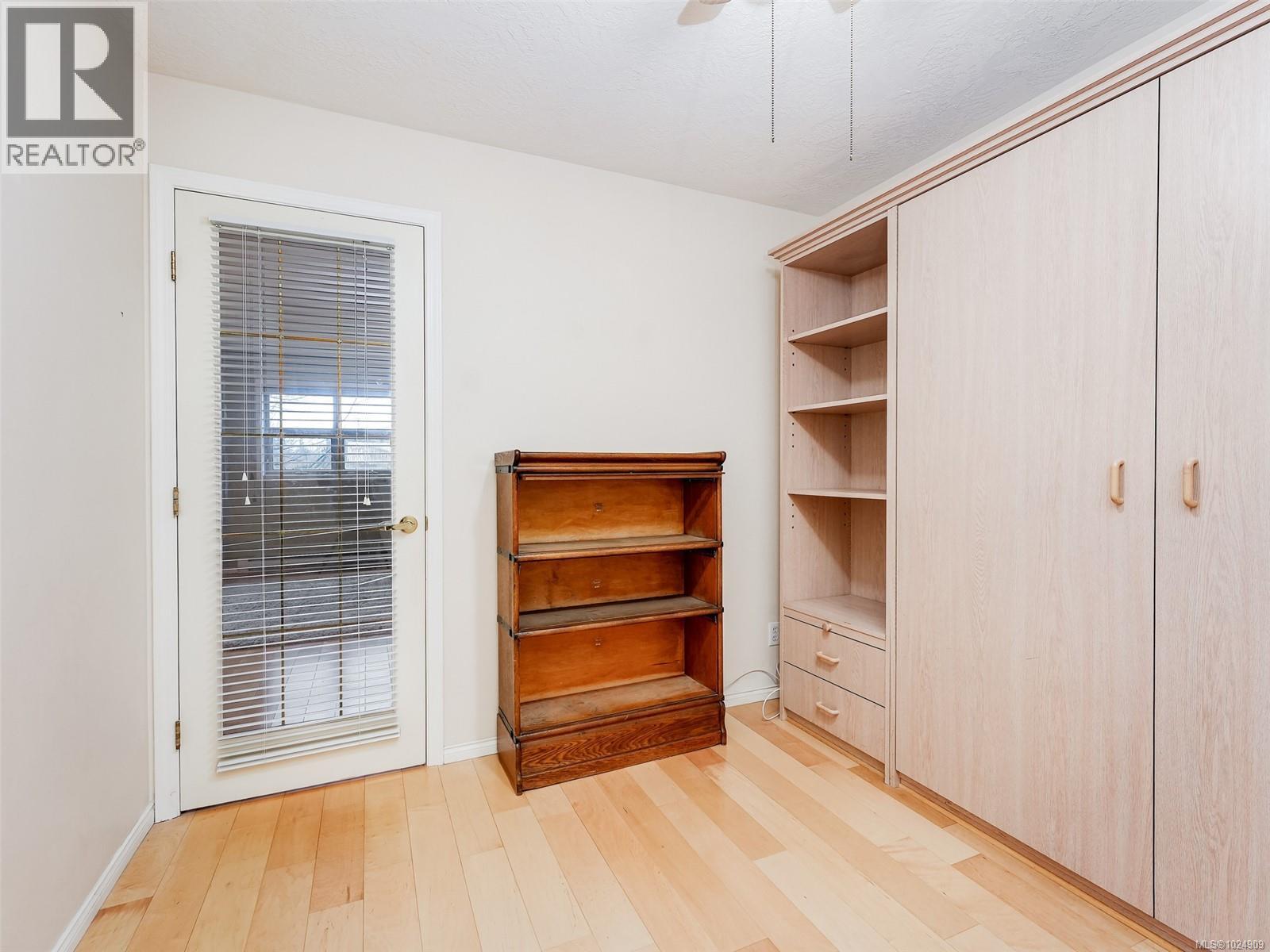 202 1694 Cedar Hill Cross Rd, Saanich, British Columbia  V8P 2P7 - Photo 17 - 1024909