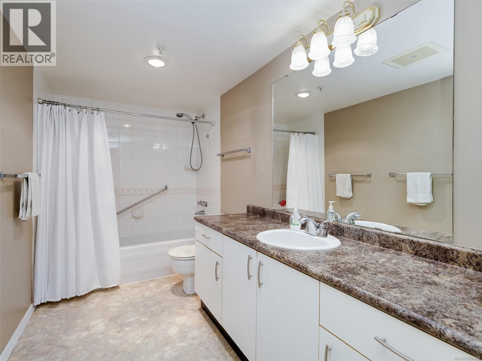 202 1694 Cedar Hill Cross Rd, Saanich, British Columbia  V8P 2P7 - Photo 18 - 1024909