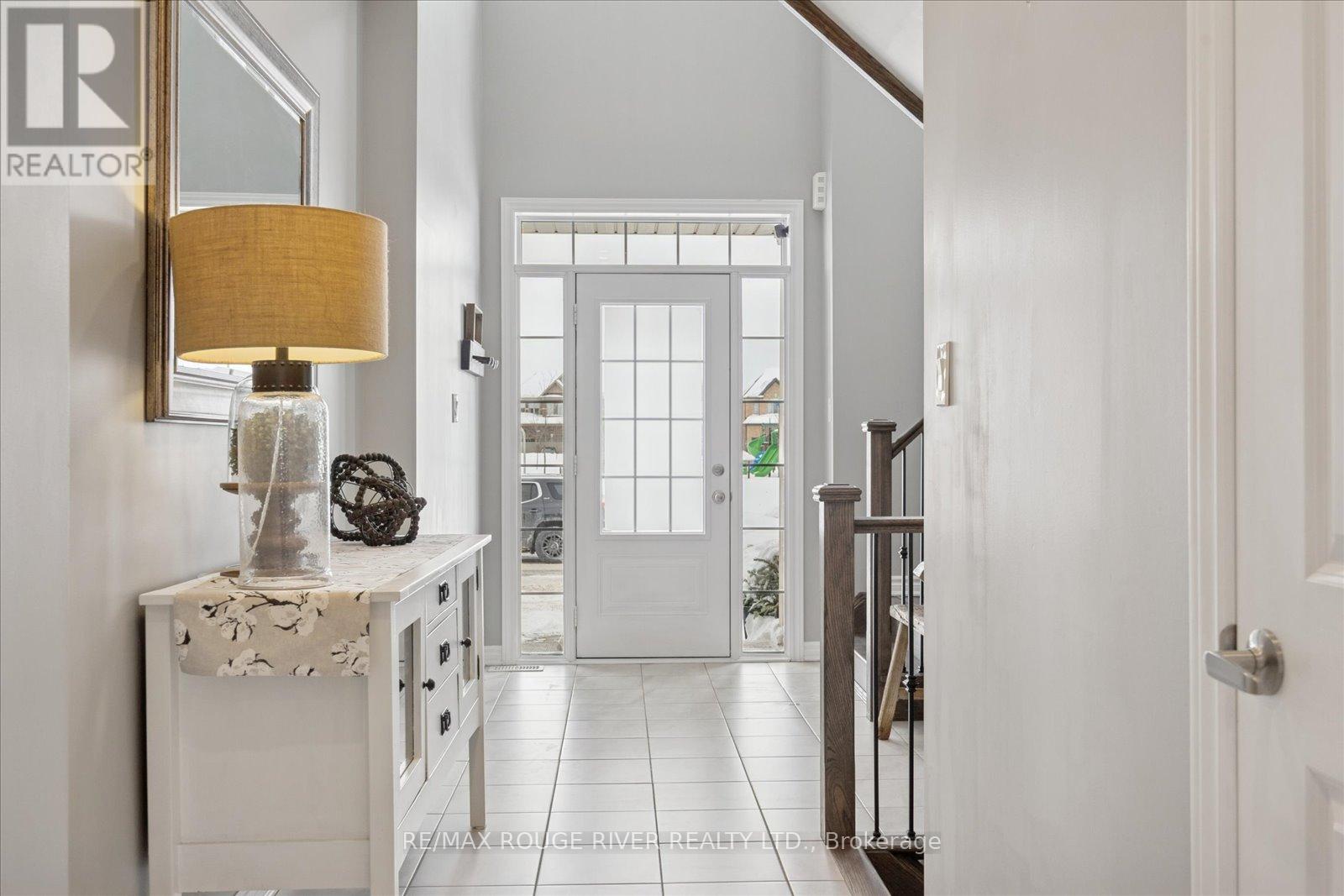 42 Doctor Archer Drive, Scugog, Ontario  L9L 0A9 - Photo 4 - E12738426