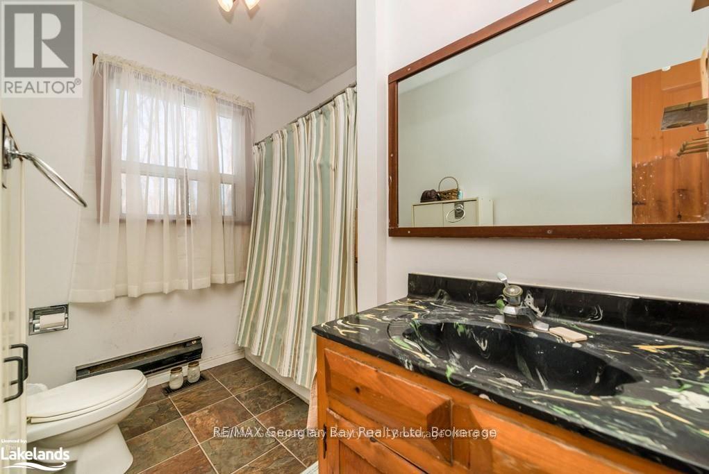 9513 County Rd 93 Road Ne, Midland, Ontario  L4R 5K6 - Photo 6 - S12751302