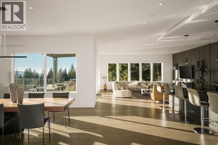 205 Kinsey Drive, Anmore, British Columbia  V3H 0G7 - Photo 7 - R3085636