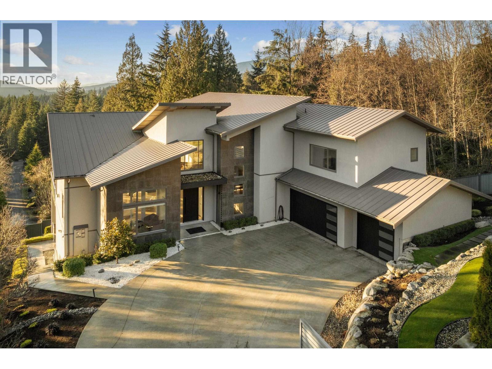 205 Kinsey Drive, Anmore, British Columbia  V3H 0G7 - Photo 1 - R3085636