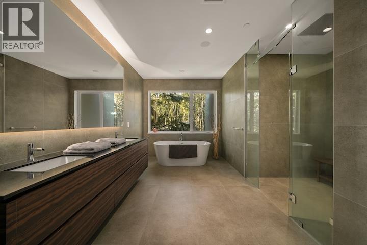 205 Kinsey Drive, Anmore, British Columbia  V3H 0G7 - Photo 26 - R3085636