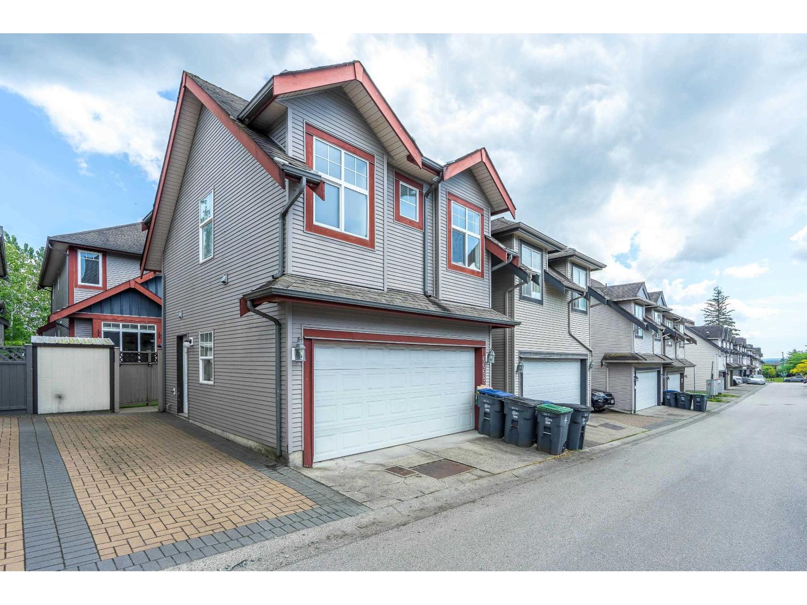 6668 195 Street, Surrey, British Columbia  V4N 0C3 - Photo 3 - R3085757