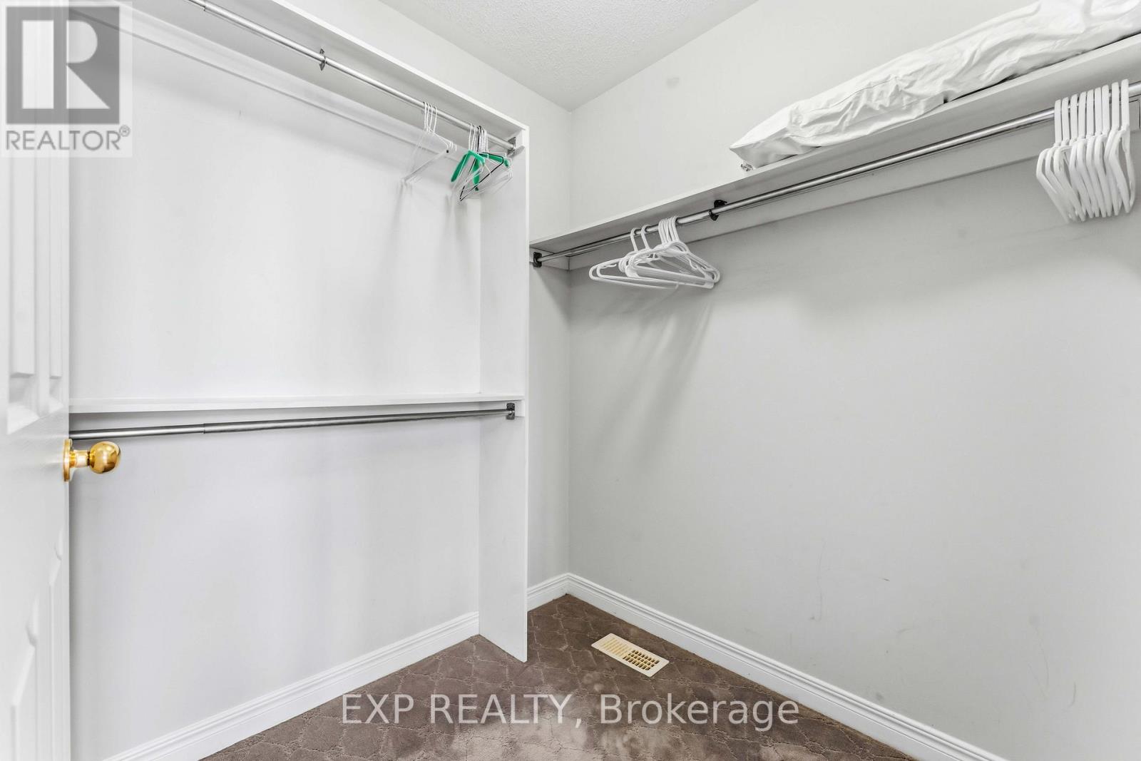 118 Finn Court, Ottawa, Ontario  K1V 2C8 - Photo 24 - X12416732