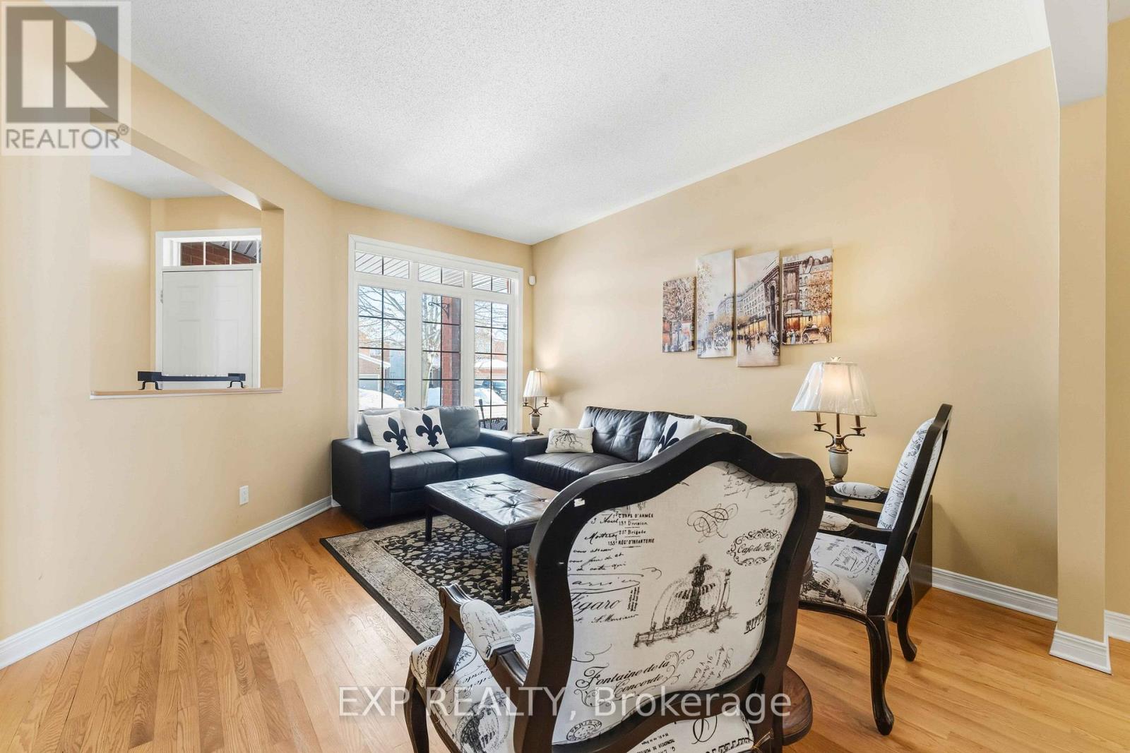 118 Finn Court, Ottawa, Ontario  K1V 2C8 - Photo 6 - X12416732