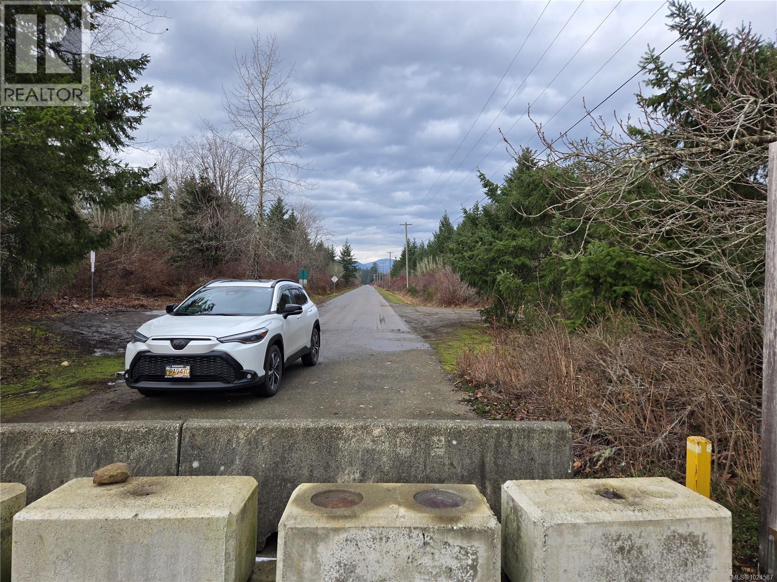 4040 Comox Logging Rd, Courtenay, British Columbia V9N 9P3 - Photo 3 - 1024587