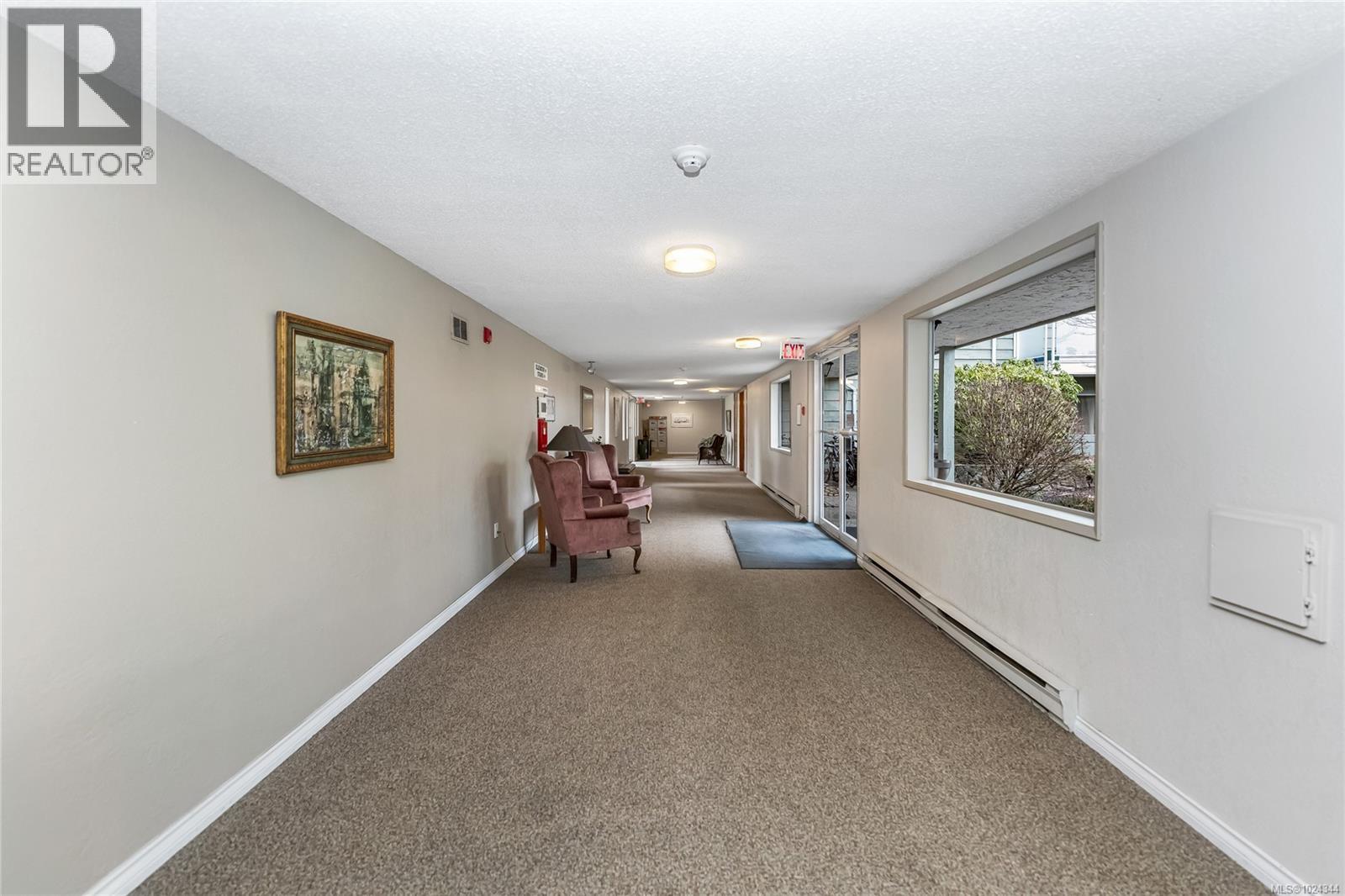 205 1490 Garnet Rd, Saanich, British Columbia  V8P 5L1 - Photo 26 - 1024344